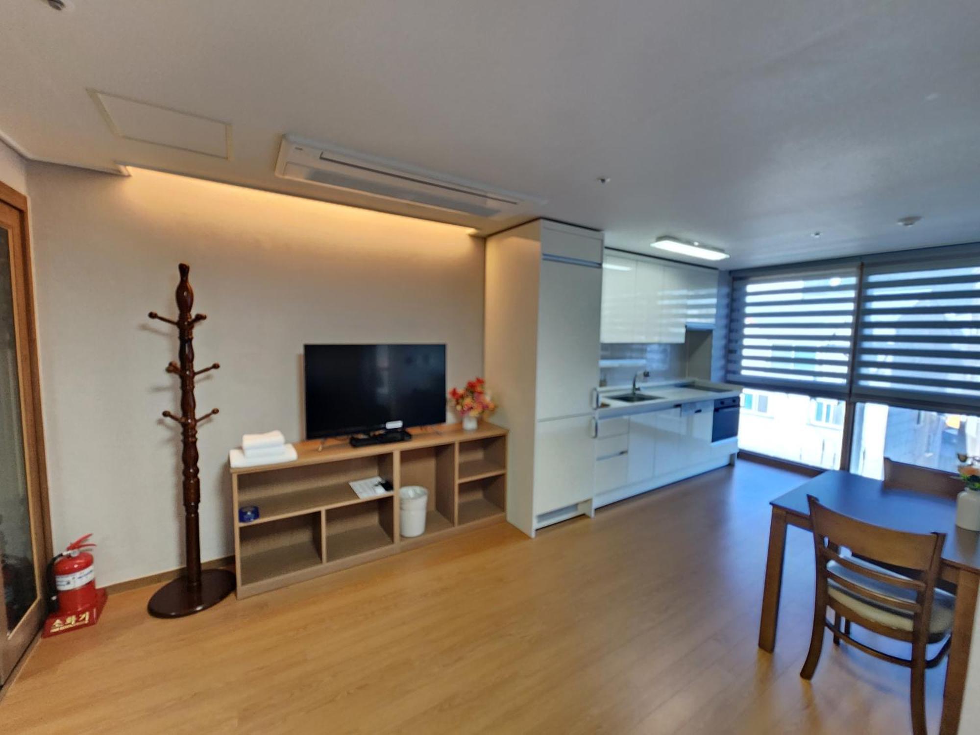 Residence Hotel K Okpo 巨济市 外观 照片